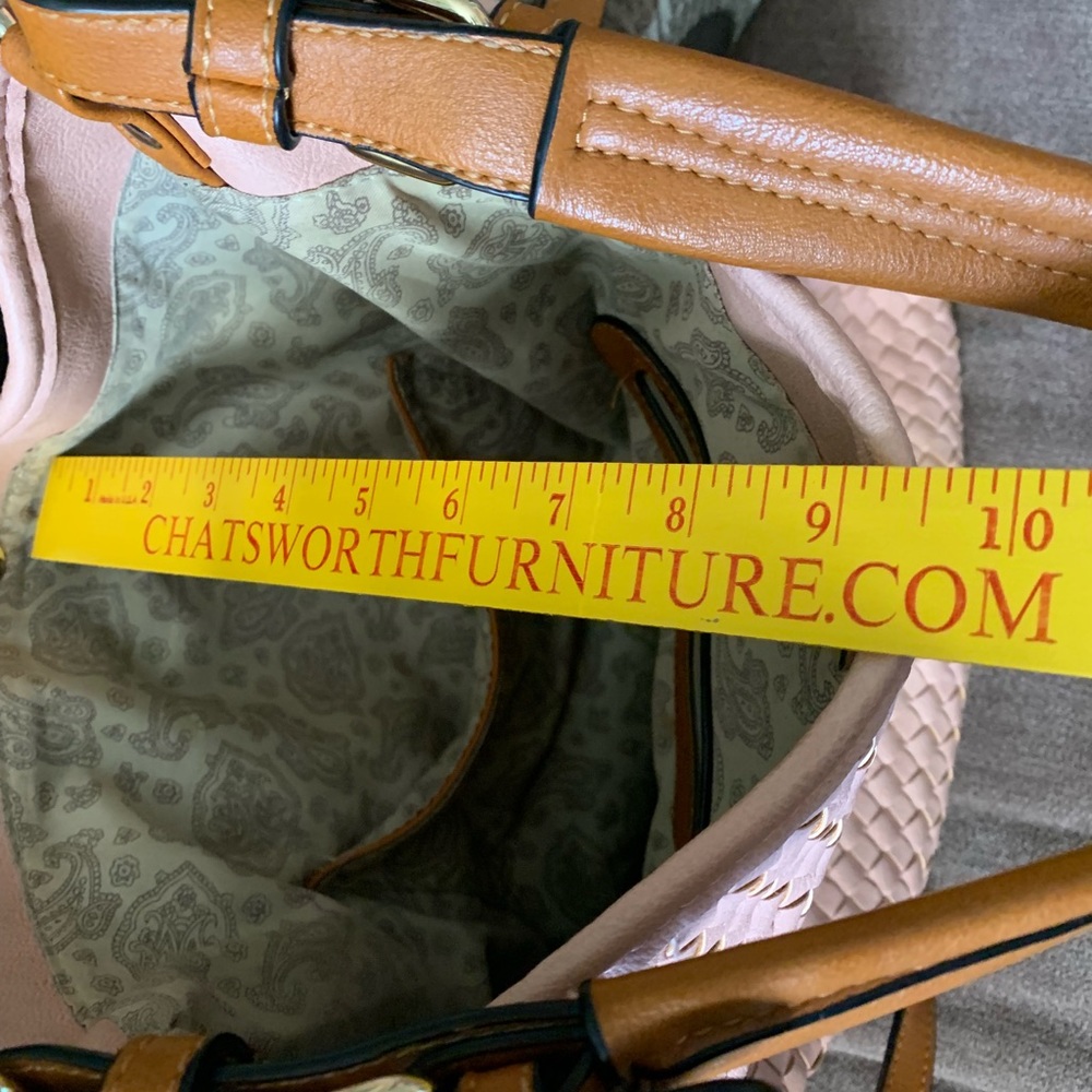 Handbag - Picture 5 of 8